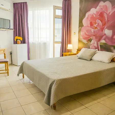 Panorama Chantall-izby,apartmany S Vyhladom Na Rawda
