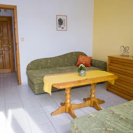 Panorama Chantall-izby,apartmany S Vyhladom Na * Rawda